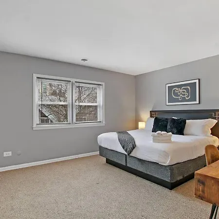 3Br & 2Ba Tranquil Apt In Prime Location - Church 301